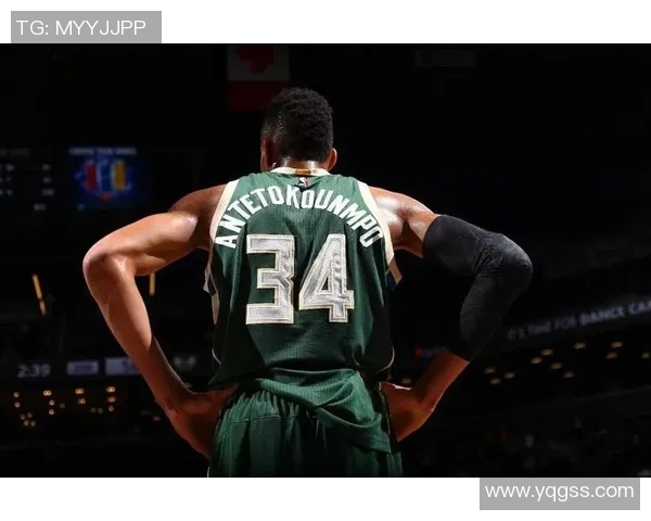 雄鹿主场憾负快船遭遇败局，豪强之战引爆赛场